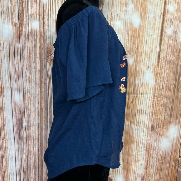 EM Embroidered Off-The-Shoulder Peasant Top - Picture 5 of 8